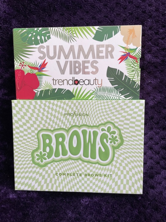 Profusion Cosmetics Other - Profusion Brows Complete Kit - Trendy Beauty Eyeshadow NEW
